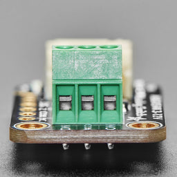 Adafruit STEMMA Analog SPDT Switch - MAX4544 12V - JST PH 2mm