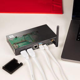 Raspberry Pi Compute Module 5 Dev Kit