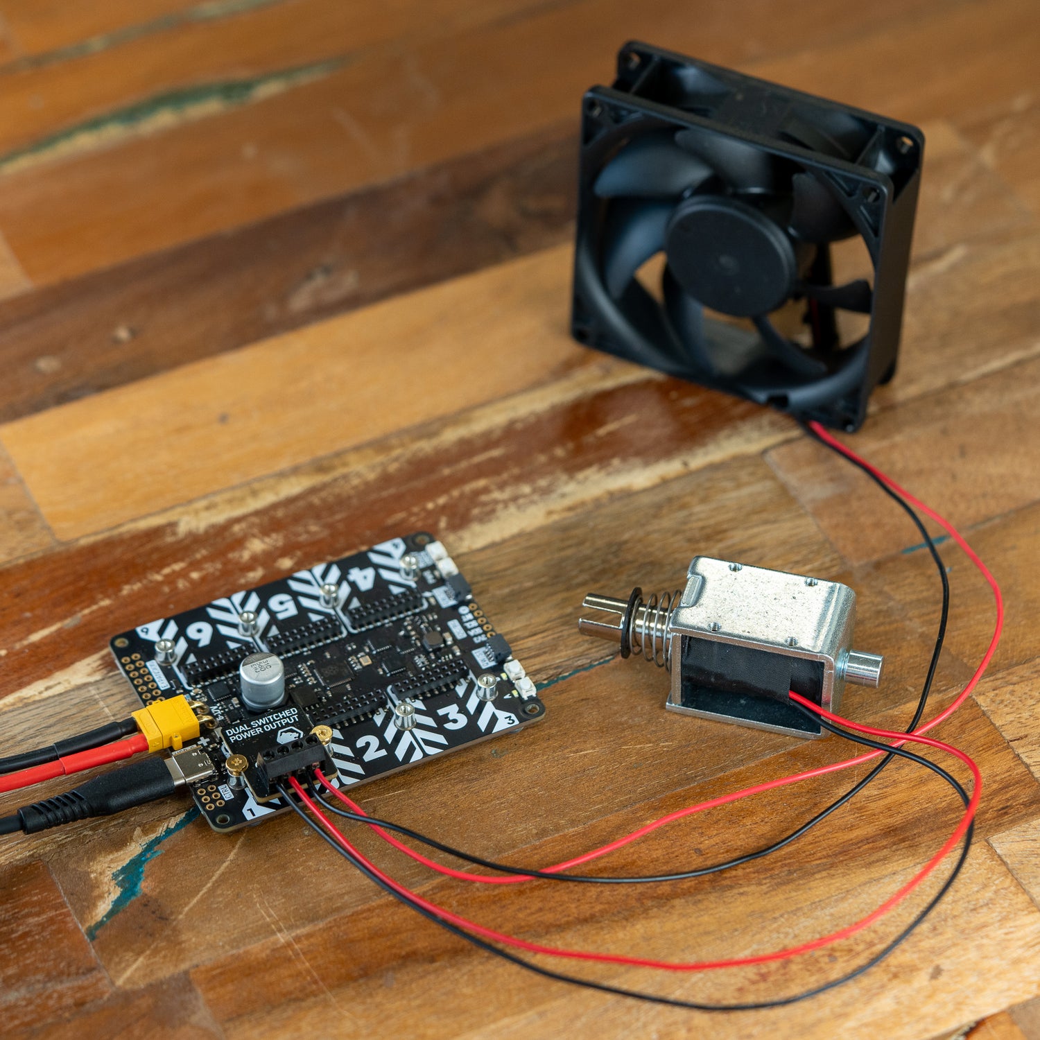 Output Component Video Dual Switched Power Output Module for Yukon - Pimoroni