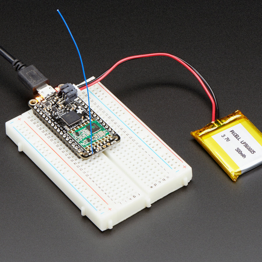 Adafruit Feather 32u4 RFM95 LoRa Radio- 868 or 915 MHz - RadioFruit