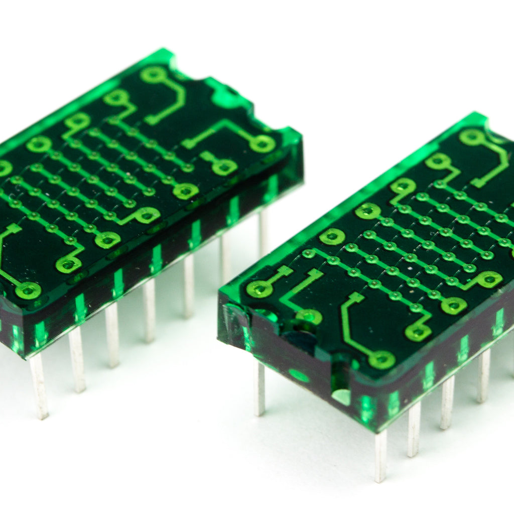 LTP-305 LED matrix (pair) - The Lite-On LTP-305 LED matrices have quite a heritage! They were first developed in 1971 by Texas Instruments, but subsequently have been manufactured by Lite-On.