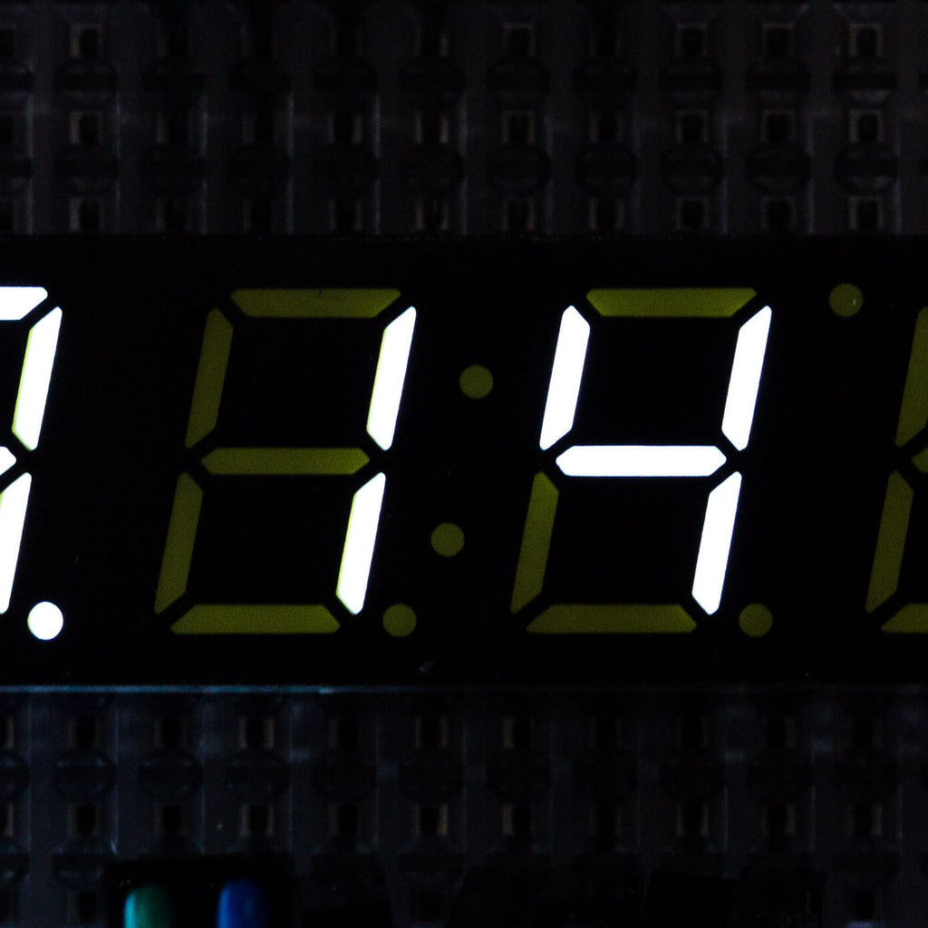4 Digit 7 Segment Display - Ideal for clocks and timers these displays will really light up your project